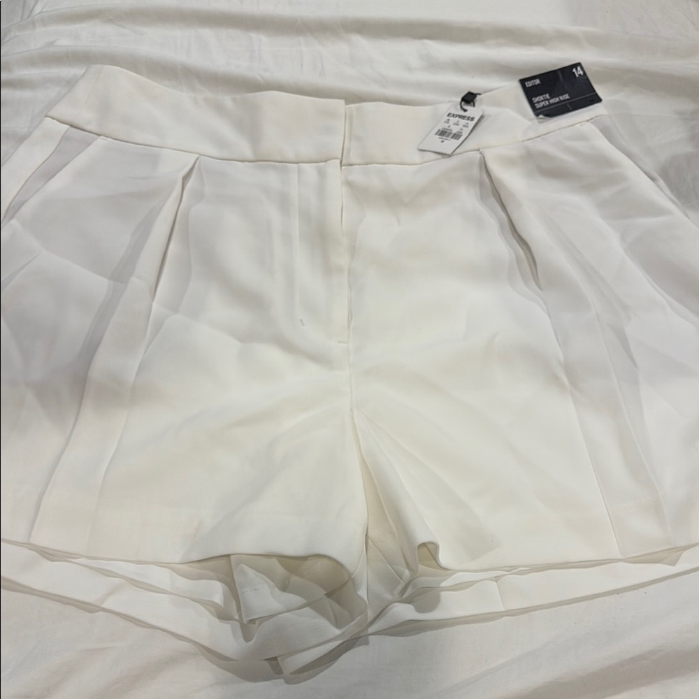 Express High Waist Cream Women's Shorts